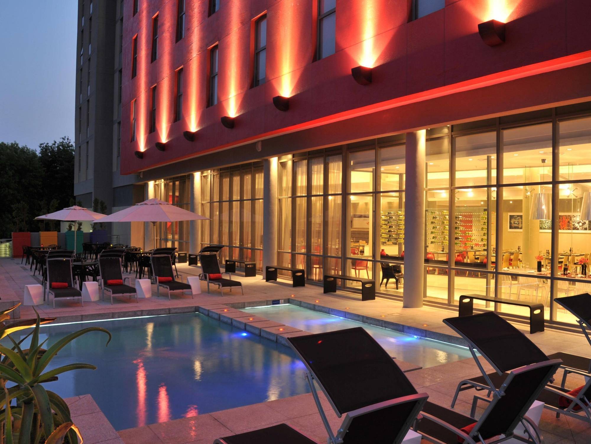 Park Inn Sandton Johannesburgo Exterior foto