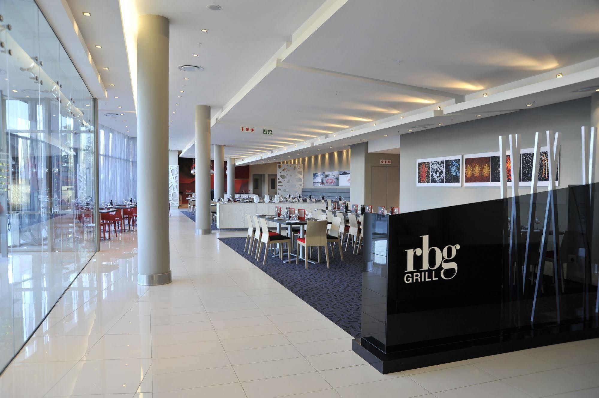Park Inn Sandton Johannesburgo Exterior foto
