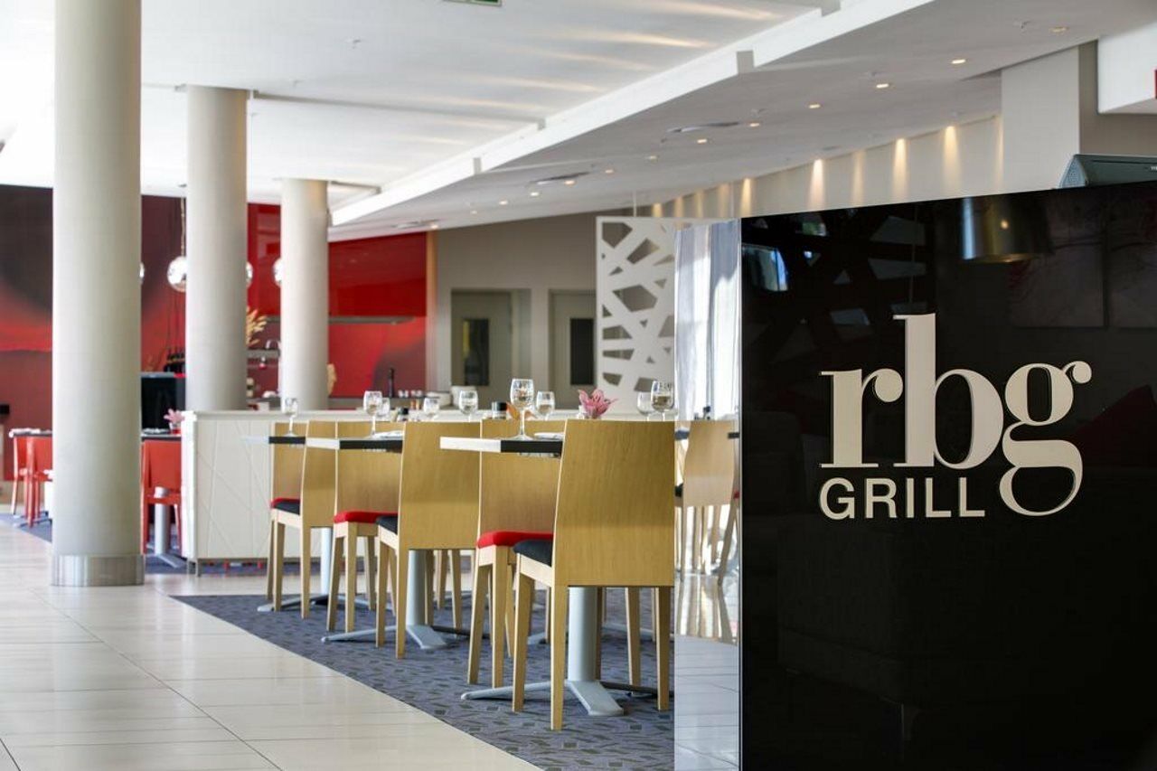 Park Inn Sandton Johannesburgo Exterior foto